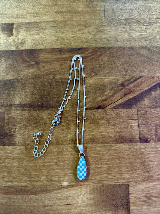 Checkered necklace