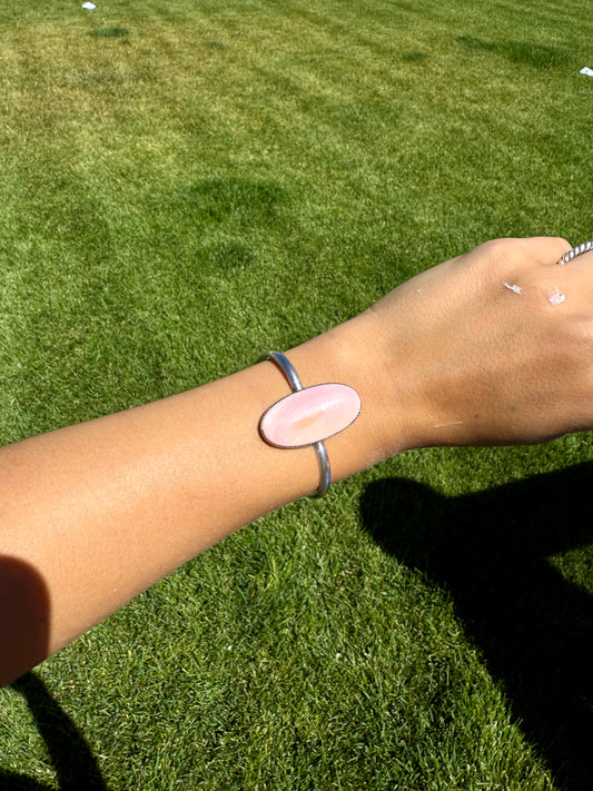Pink conch cuff