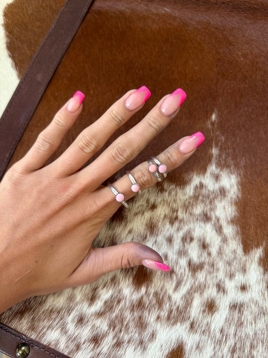 Pink conch dainty rings